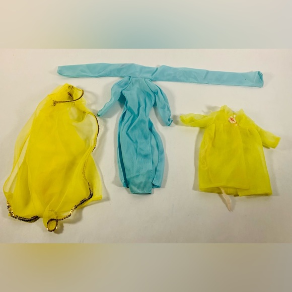 Vintage Barbie (possibly others) Sleepwear /dresses - 60’s/70’s - Picture 4 of 4